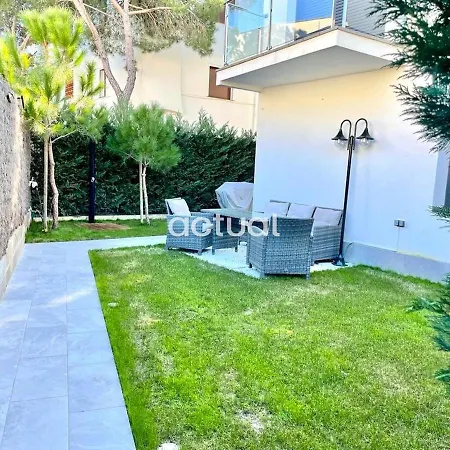 Apartment Avinguda Madrid 27 Bajos B *