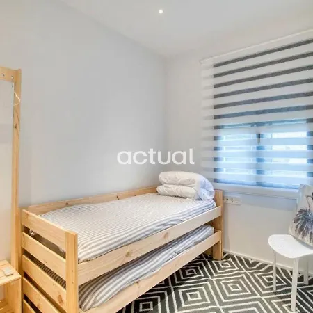 Apartamento Avinguda Madrid 27 Bajos B
